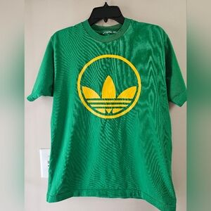 adidas Originals Circle Trefoil Graphic Tee - Green/Yellow Men-s Small Like New